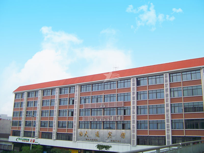 衢州合成樹脂瓦：輕材質(zhì)高性能，助力屋面建材市場(chǎng)持續(xù)發(fā)展